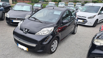 Peugeot 107 1.0 Trendy 2 Tronic