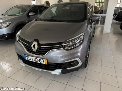 Renault Captur 0.9 TCE EXCLUSIVE