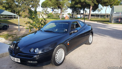 Alfa Romeo GTV V6 Coupê