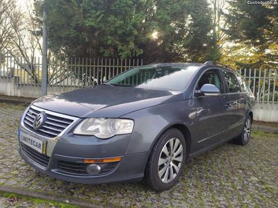 VW Passat Variant 1.9 TDI 105cv Bluemotion NACIONAL