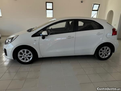 Kia Rio 1.2 CVVT IN TOWN