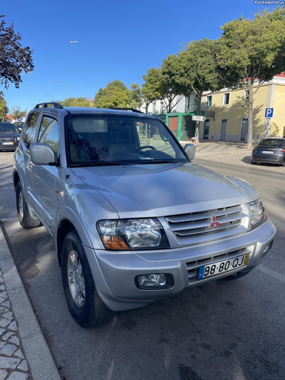 Mitsubishi Pajero Pajero Di D