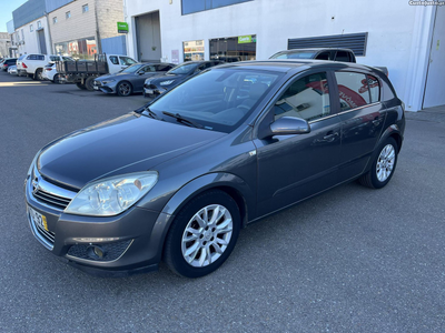 Opel Astra 1.7 CDTI 125 Cv 5 Lugares