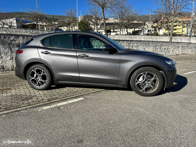 Alfa Romeo Stelvio 2.2 D Super AT8