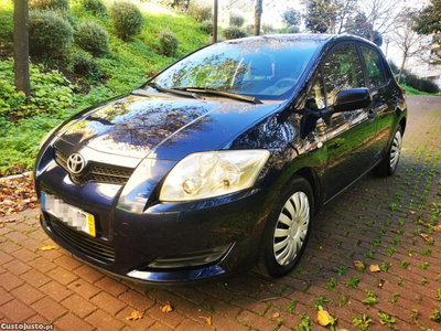 Toyota Auris 1.4D4D(diesel)