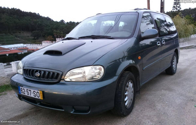 Kia Carnival LS