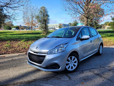 Peugeot 208 like