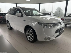 Mitsubishi Outlander 2.0 PHEV Intense Navi