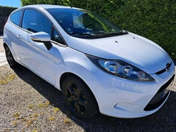 Ford Fiesta 1.4 TDCi 3 portas 5 lugares