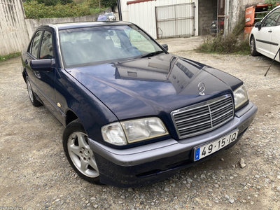 Mercedes-Benz C 200 Classico