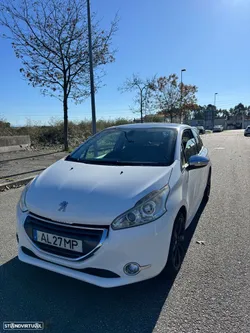 Peugeot 208 1.6 e-HDi Allure