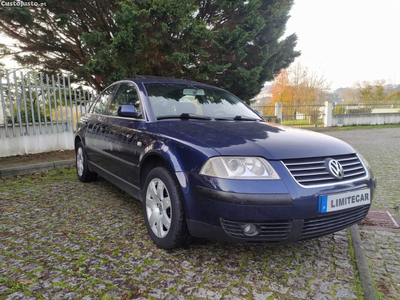 VW Passat 1.9 TDI 130cv NACIONAL 6 Velocidades