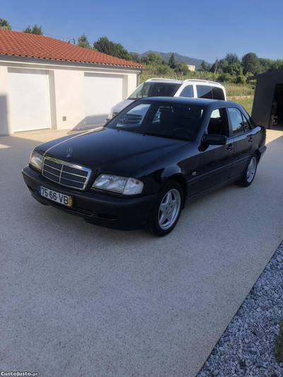 Mercedes-Benz C 220 D (202 121)