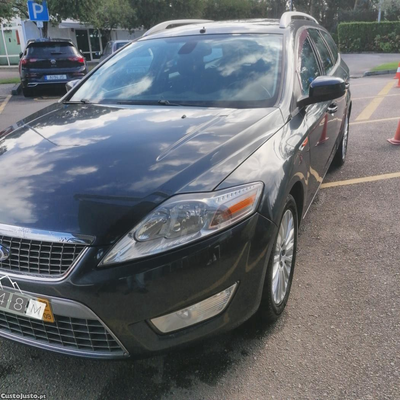 Ford Mondeo Sendan