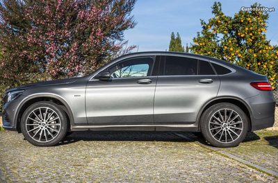 Mercedes-Benz GLC 350 e Coupé AMG Line 4-Matic (Nacional)