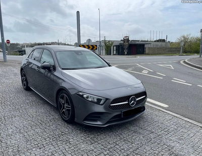 Mercedes-Benz A 180 90 mil kms full AMG muito novo