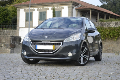 Peugeot 208 1.6 e-HDi Allure