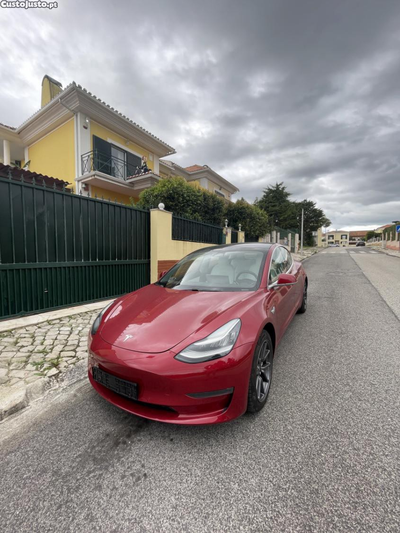 Tesla Model 3 LongRange AWD AutoPilot