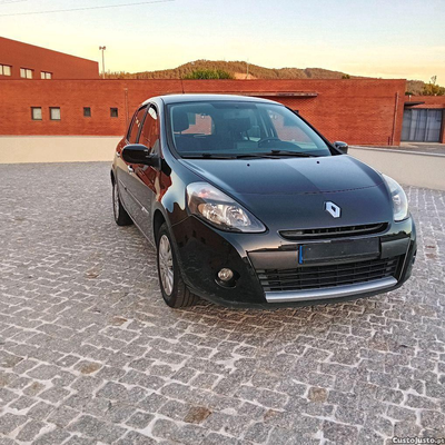 Renault Clio 1.5 dci 90cv 160000 km 2012