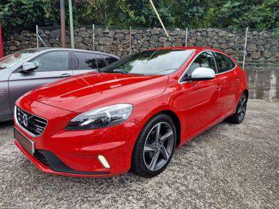 Volvo V40 1.6 D2 R DESIGN KINETIC