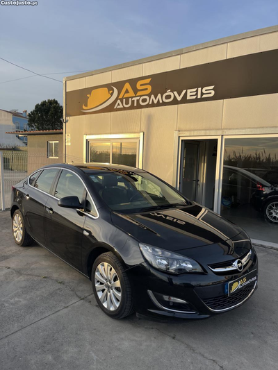 Opel Astra 1.4 Cosmo