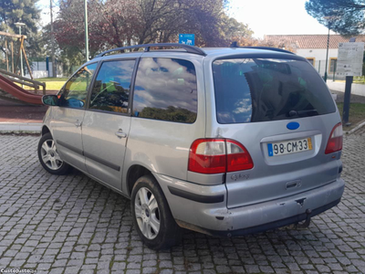 Ford Galaxy 1.9