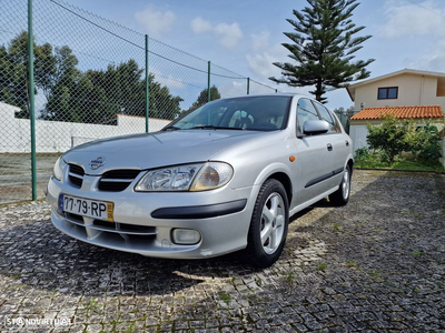 Nissan Almera 2.2 Di Luxury AC+ABS