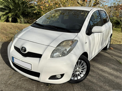 Toyota Yaris 1.400 D4D 90CV só 33.000 kms 1 dono