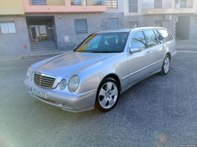 Mercedes-Benz E 220 elegance