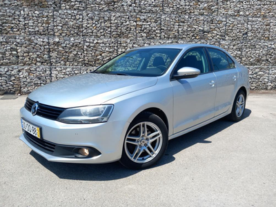 VW Jetta 1.6 TDI inspeção 2025