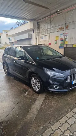 Ford S-Max Titanium