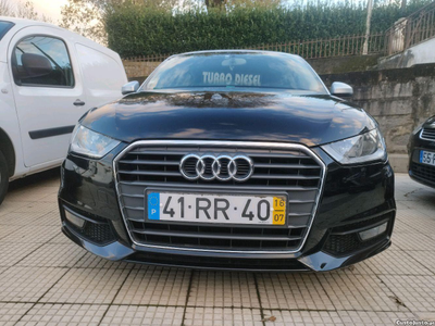 Audi A1 IVA DEDUTÍVEL