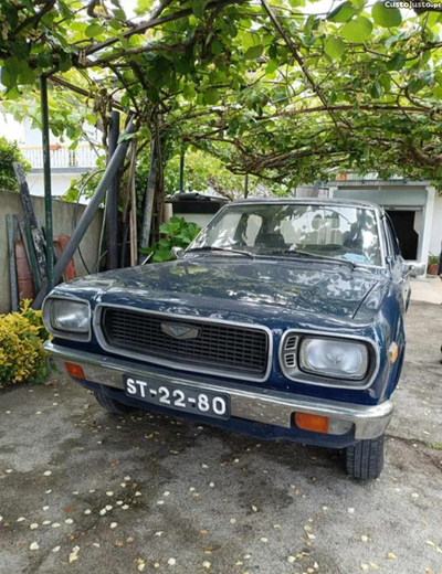 Mazda 818 Sedan