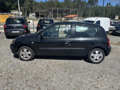 Renault Clio 1.2 16 V - S