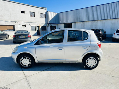 Toyota Yaris 1.0 Vvt-i