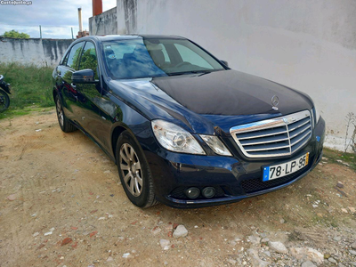 Mercedes-Benz E 220 155mil km novo