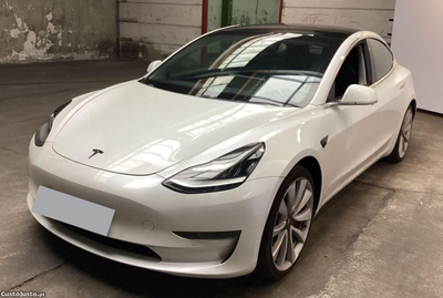 Tesla Model 3 Performance Dual Motor AWD