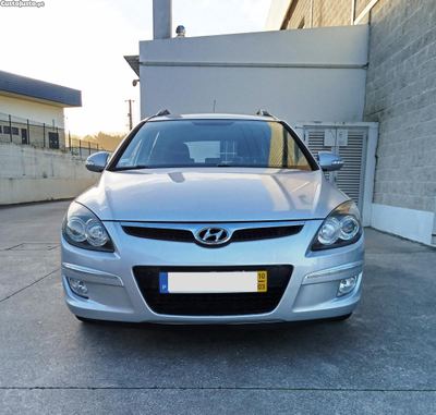 Hyundai i30 CW 1.4 109 CV 142.900KM