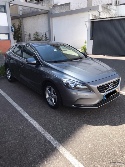 Volvo V40 Momentum