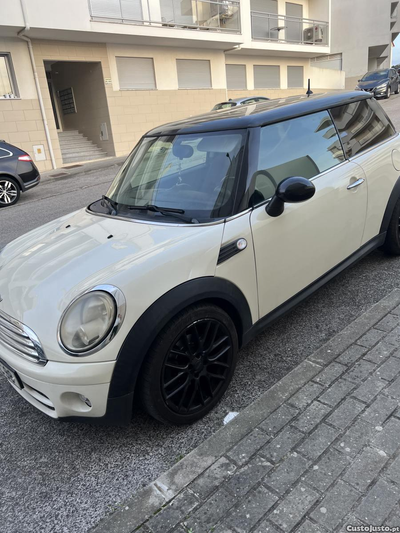 MINI Cooper D