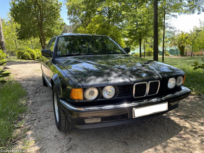 BMW 730 i e32 Nacional Original Classico