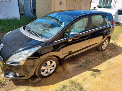 Peugeot 5008 1.6 hdi