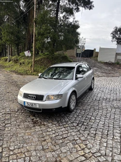 Audi A4 130cv.  6v