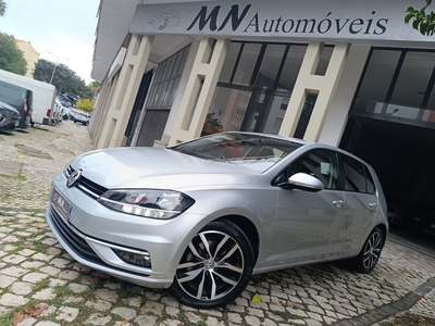 Volkswagen Golf 1.6 TDI Confortline