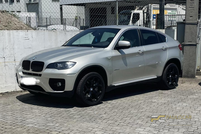 BMW X6 xDrive50i V8 Bi-Turbo