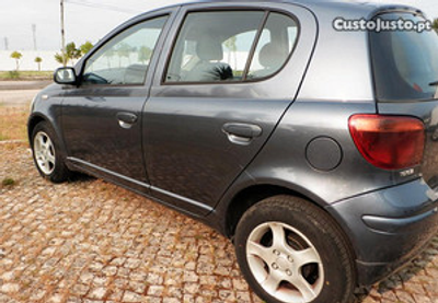 Toyota Yaris (Yaris)