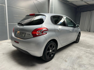 Peugeot 208 Gasolina 82cv