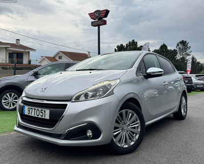 Peugeot 208 1.2 PureTech Style