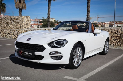 Fiat 124 Spider