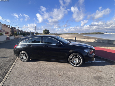 Mercedes-Benz CLA 180 Shooting Break DESCIDA DE PREÇO